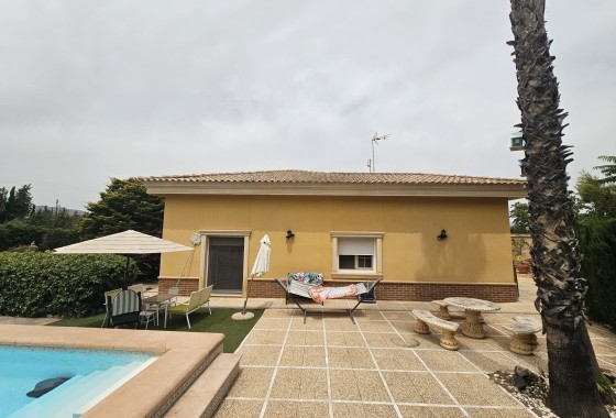 Wiederverkauf - Finca / Landhaus -
Monóvar