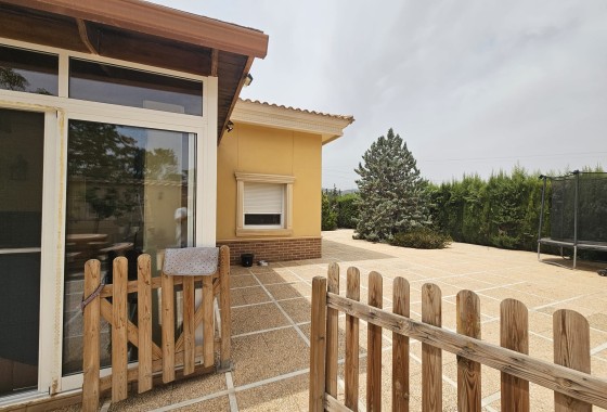 Wiederverkauf - Finca / Landhaus -
Monóvar