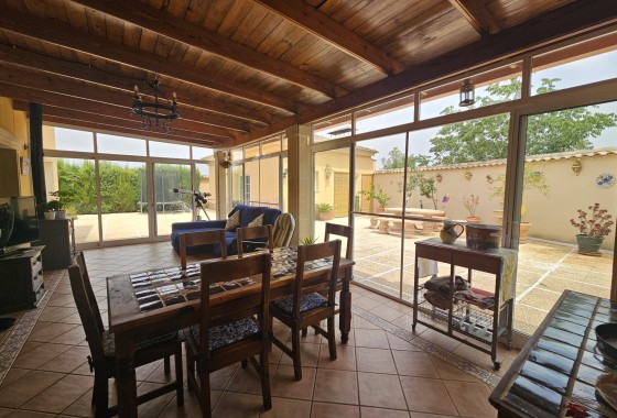 Wiederverkauf - Finca / Landhaus -
Monóvar