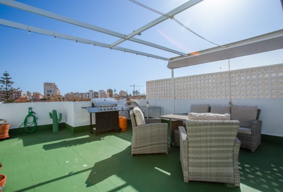 Wiederverkauf - Wohnung / Apartment -
Torrevieja