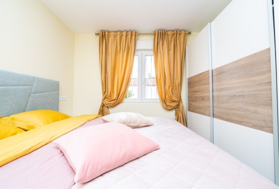 Wiederverkauf - Wohnung / Apartment -
Torrevieja - Torreta