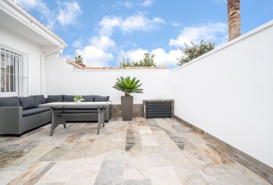 Wiederverkauf - Wohnung / Apartment -
Torrevieja - Torreta