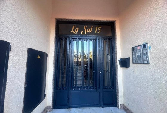 Wiederverkauf - Wohnung / Apartment -
Torrevieja - Playa del Cura