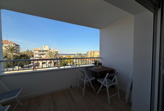 Wiederverkauf - Wohnung / Apartment -
Torrevieja - Punta Prima