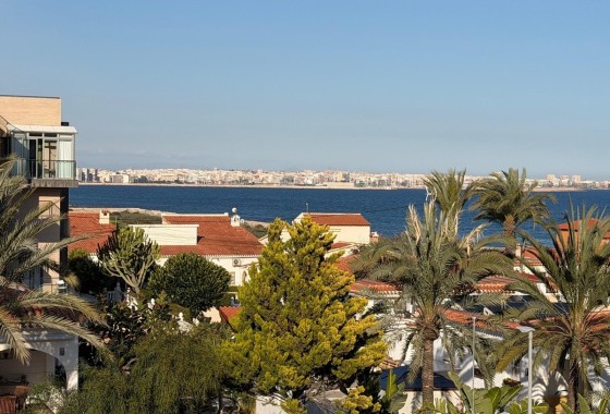 Wiederverkauf - Wohnung / Apartment -
Torrevieja - Punta Prima