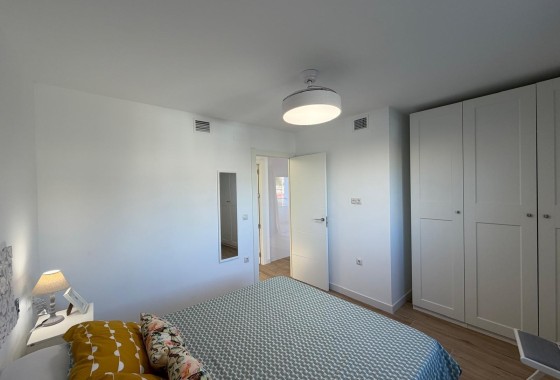 Wiederverkauf - Wohnung / Apartment -
Torrevieja - Punta Prima
