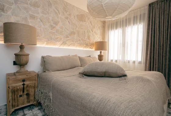 Herverkoop - Appartement / Flat -
Torrevieja - Las Piscinas Naturales