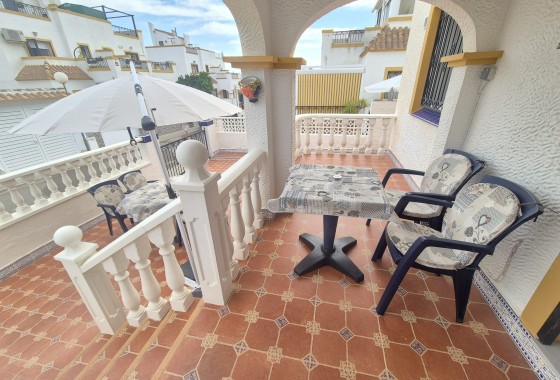 Resale - Semi Detached Villa -
Los Altos