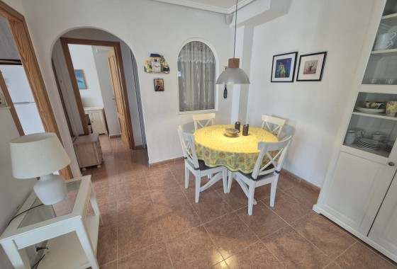 Resale - Semi Detached Villa -
Los Altos