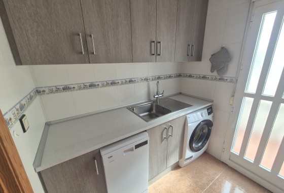 Resale - Semi Detached Villa -
Los Altos