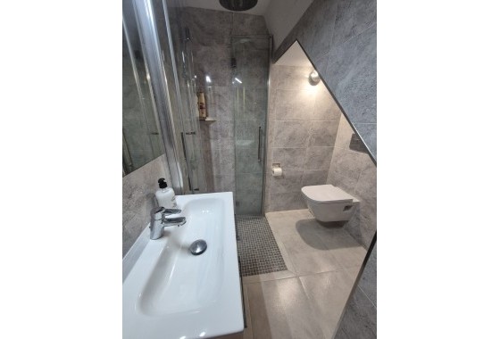 Resale - Semi Detached Villa -
Los Altos