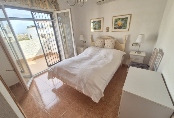 Resale - Semi Detached Villa -
Los Altos