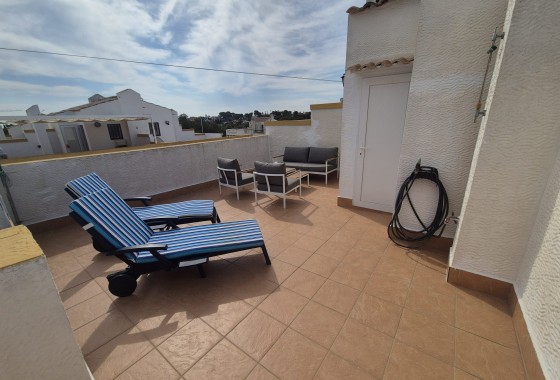 Resale - Semi Detached Villa -
Los Altos