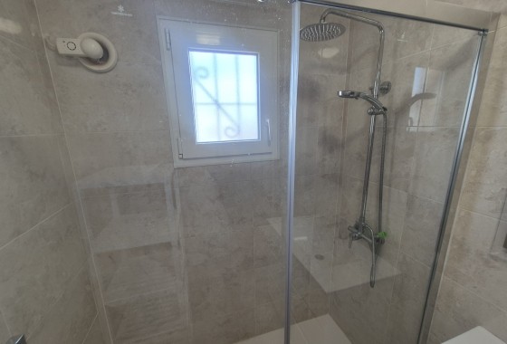 Resale - Semi Detached Villa -
Los Altos