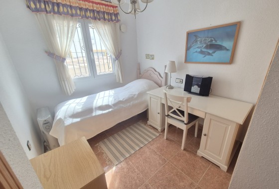 Resale - Semi Detached Villa -
Los Altos