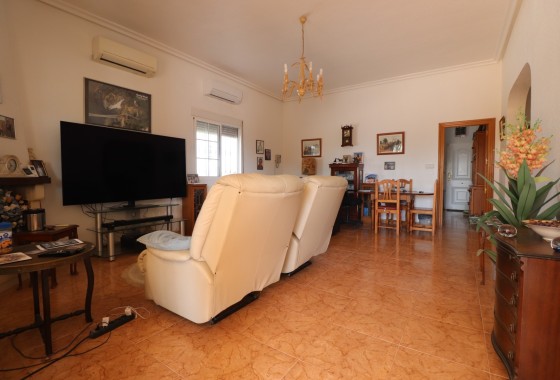 Herverkoop - Finca / Landhuis -
Albatera