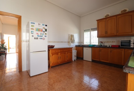 Herverkoop - Finca / Landhuis -
Albatera