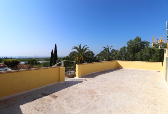 Herverkoop - Finca / Landhuis -
Albatera