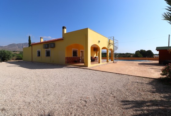 Herverkoop - Finca / Landhuis -
Albatera