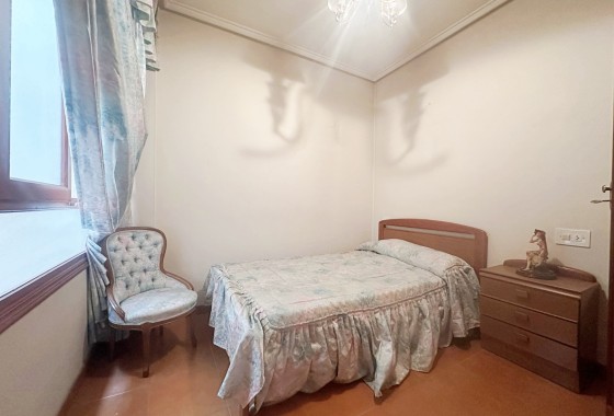 Sprzedaż - Apartament / Mieszkanie -
Torrevieja