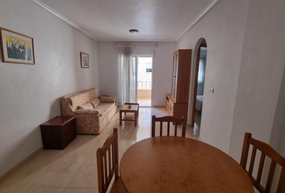 Sprzedaż - Apartament / Mieszkanie -
Torrevieja