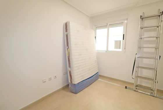 Herverkoop - Appartement / Flat -
Torrevieja - Acequion