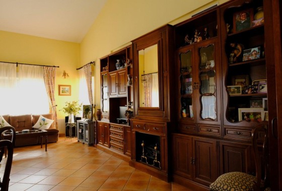 Herverkoop - Vrijstaande villa -
Orihuela - CAMPO