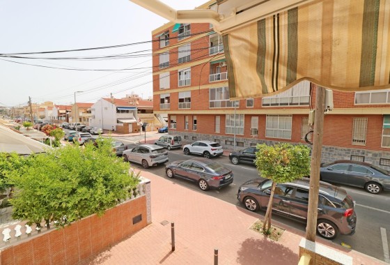 Herverkoop - Rijhuis -
Torrevieja - Playa de los Naufragos