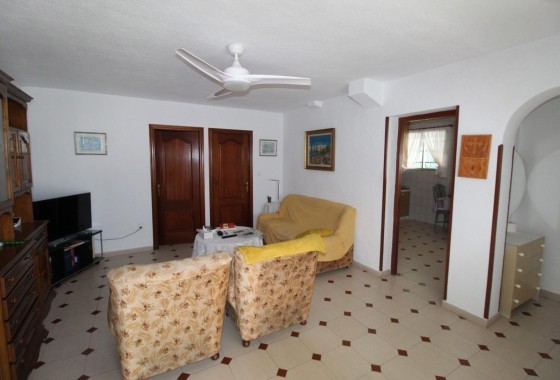 Herverkoop - Rijhuis -
Torrevieja - Los Balcones