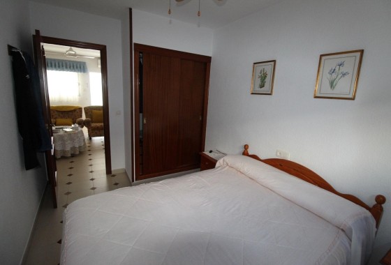 Herverkoop - Rijhuis -
Torrevieja - Los Balcones