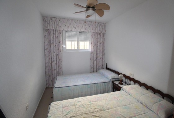 Herverkoop - Rijhuis -
Torrevieja - Los Balcones