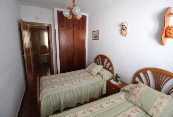 Herverkoop - Rijhuis -
Torrevieja - Los Balcones