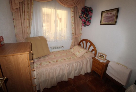Herverkoop - Rijhuis -
Torrevieja - Los Balcones