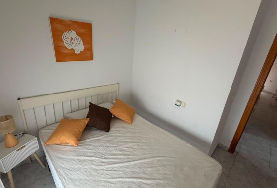Wiederverkauf - Wohnung / Apartment -
Torrevieja