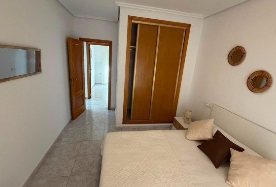 Wiederverkauf - Wohnung / Apartment -
Torrevieja