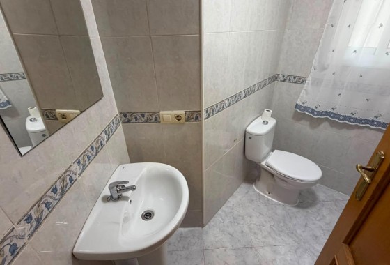 Wiederverkauf - Wohnung / Apartment -
Torrevieja
