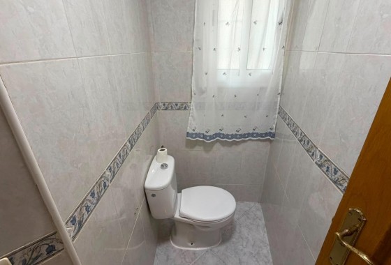 Wiederverkauf - Wohnung / Apartment -
Torrevieja
