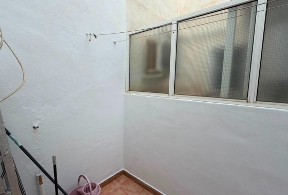Wiederverkauf - Wohnung / Apartment -
Torrevieja