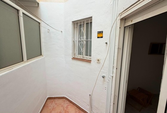 Wiederverkauf - Wohnung / Apartment -
Torrevieja