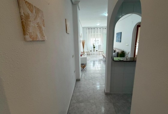 Wiederverkauf - Wohnung / Apartment -
Torrevieja