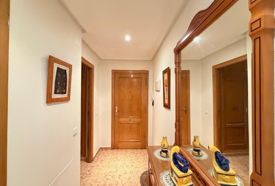 Wiederverkauf - Wohnung / Apartment -
Torrevieja - Playa del Cura