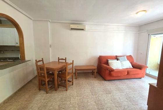 Sprzedaż - Apartament / Mieszkanie -
Torrevieja