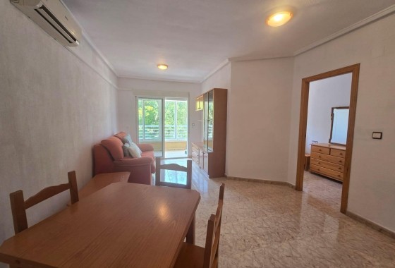 Sprzedaż - Apartament / Mieszkanie -
Torrevieja