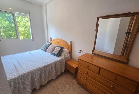 Sprzedaż - Apartament / Mieszkanie -
Torrevieja