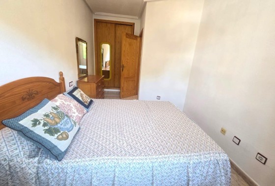 Sprzedaż - Apartament / Mieszkanie -
Torrevieja