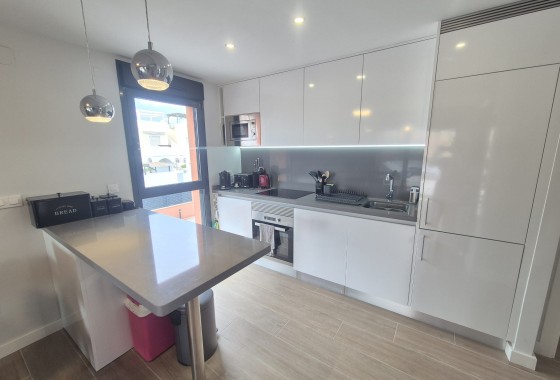 Venta - Apartamento / Piso -
Orihuela Costa