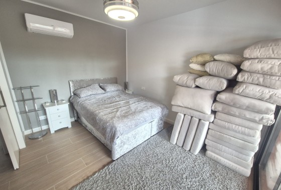 Venta - Apartamento / Piso -
Orihuela Costa