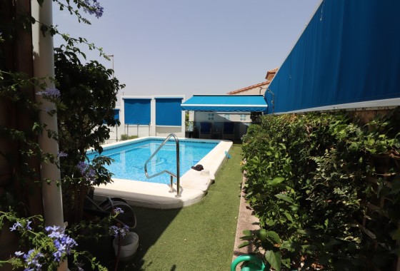 Wiederverkauf - Freistehende Villa -
Algorfa - Montebello