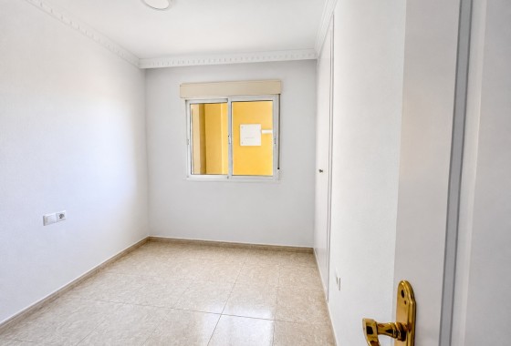 Herverkoop - Appartement / Flat -
Algorfa - Pueblo