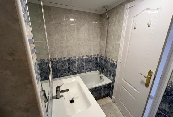 Herverkoop - Appartement / Flat -
Algorfa - Pueblo